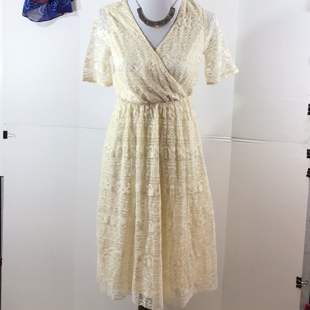 ASOS ivory lace maternity dress 6